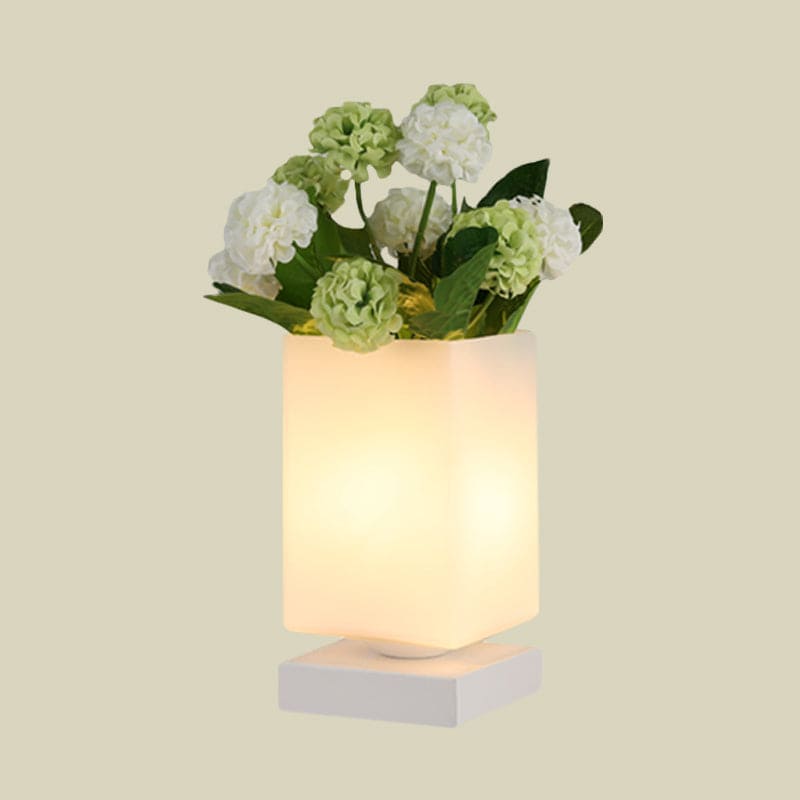 Lampe de nuit en verre Art Déco ambiance romantique