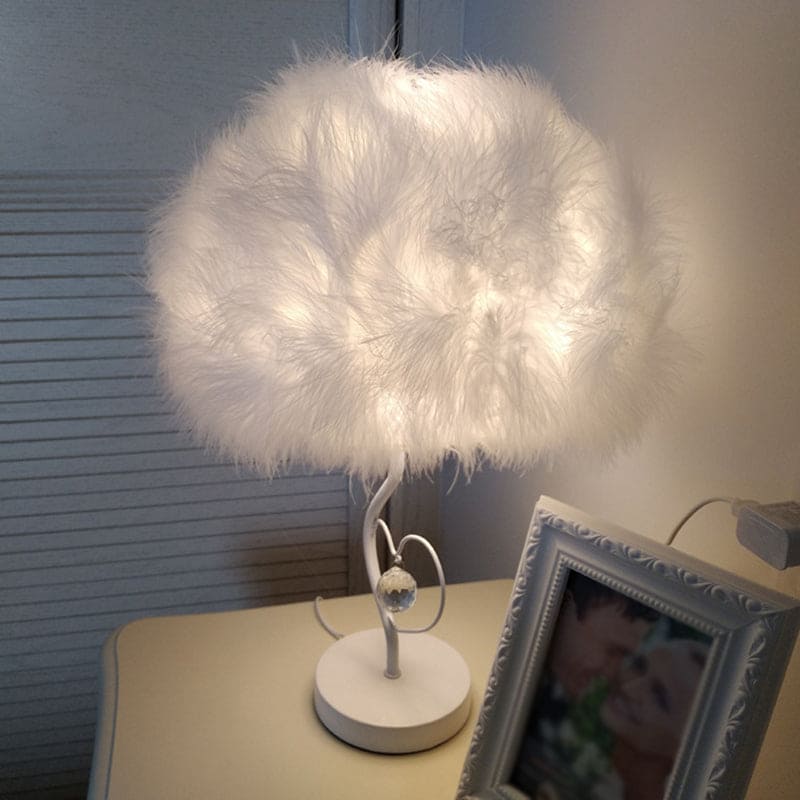 Lampe de table LED design scandinave plume légère
