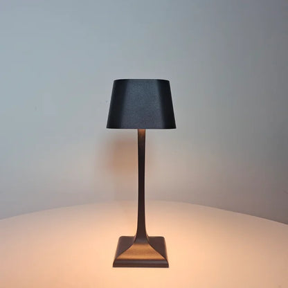 Lampe de table LED carrée à alimentation USB