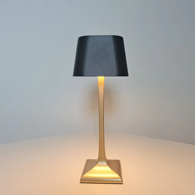 Lámpara de Escritorio LED Compacta Cuadrada