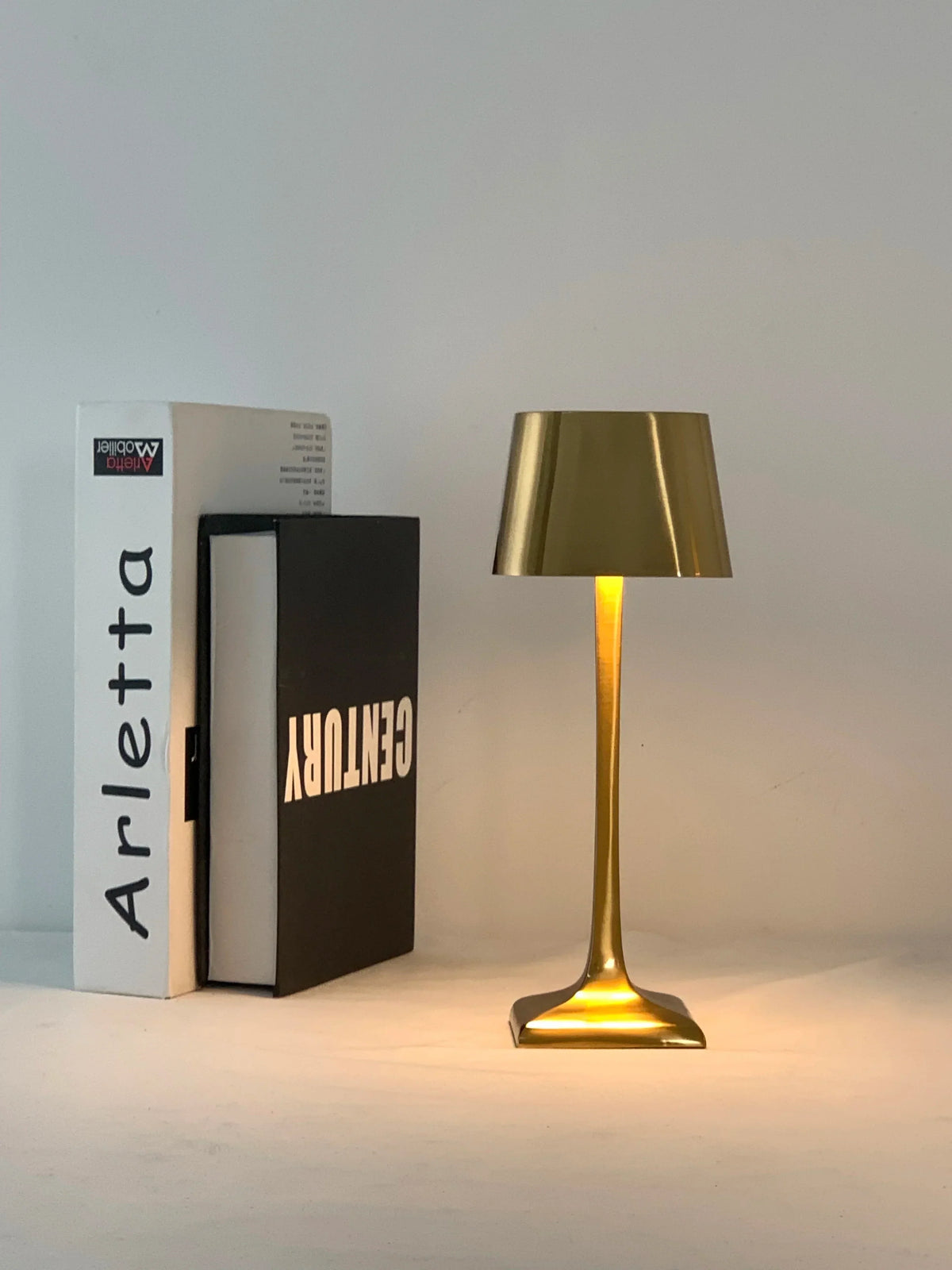 Lampe de table LED carrée à alimentation USB