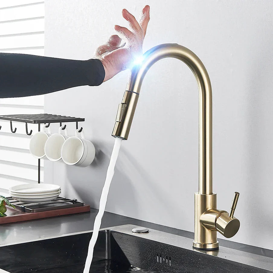 Grifo de cocina electrónico con sensor automático