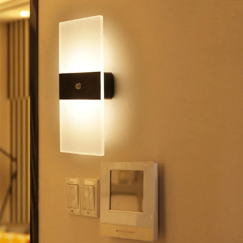 Applique murale LED sans fil design moderne
